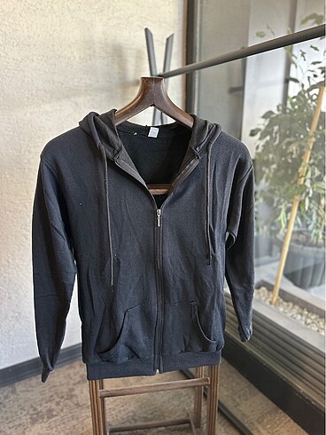 İnce sezonluk sweatshirt