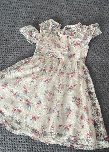 Beyaz Nakışlı Kız Çocuk Dantelli Elbise - Görsel 4