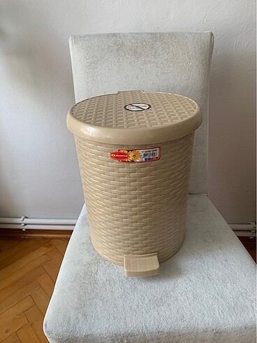 Hasır pedallı çöp kovası Şenyayla plastik