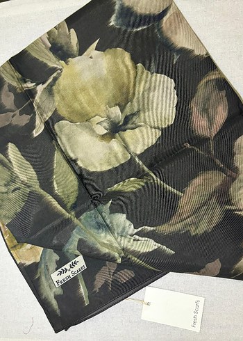 Diğer Soft Garden Desenli Pamuk İpek Eşarp - Fresh Scarf
