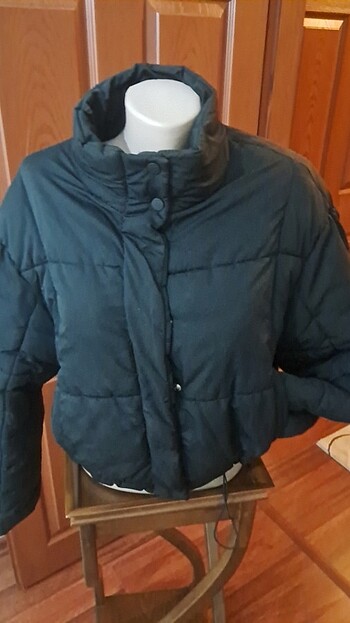 Bershka kısa mont