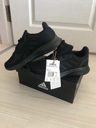 Orjinal Adidas