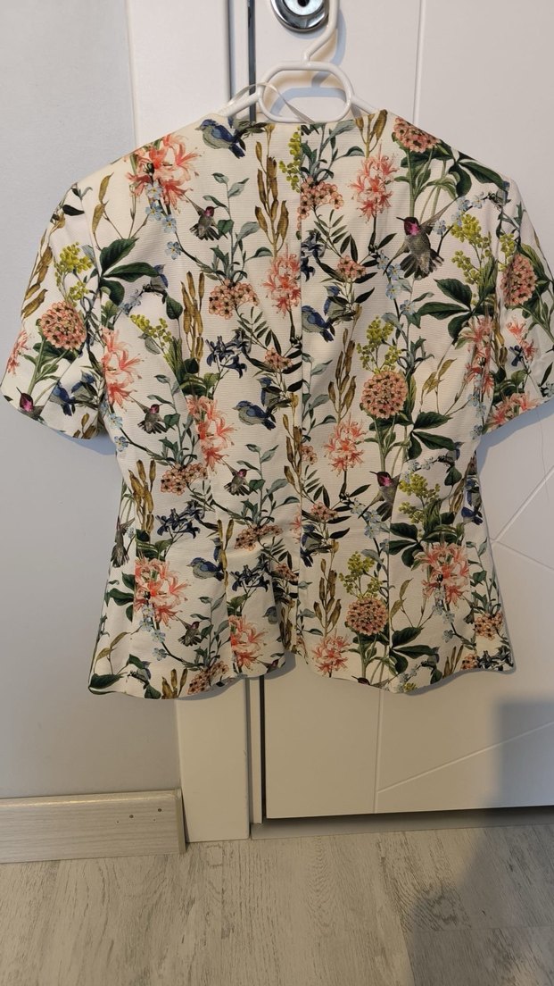 Desenli Kısa Kollu Mini Kadın ceket - Görsel 2