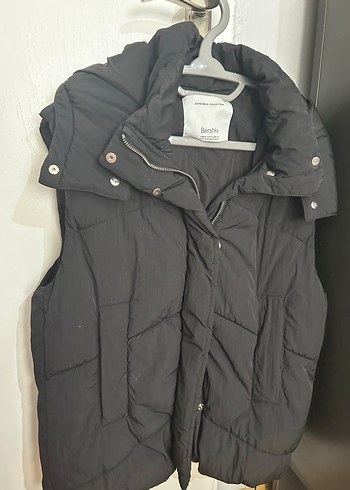 Bershka şişme mont/yelek - Görsel 2