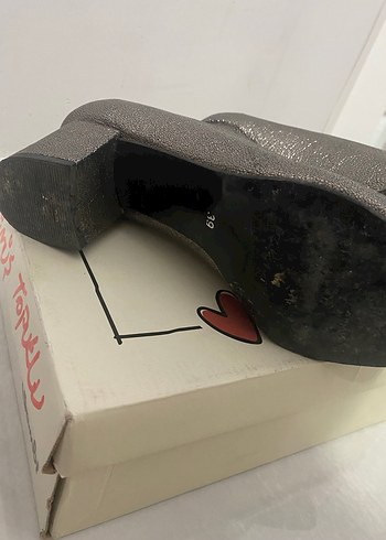 Gri Yılan Desenli Pliseli Blok Topuklu Stiletto - Görsel 2