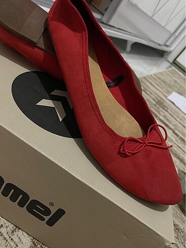 H&M kırmızı babet