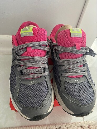 Nike spor ayakkabı