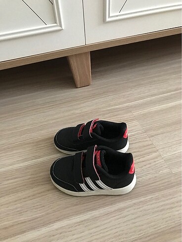 Adidas ayakkabı