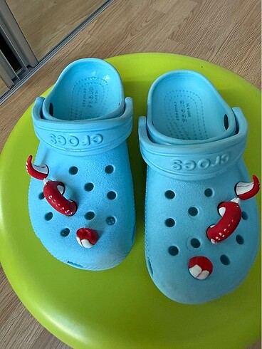 crocs terlik