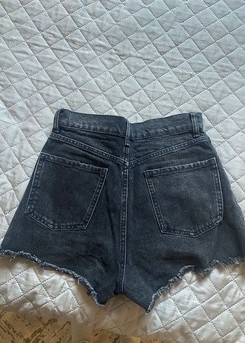 34 Beden Siyah Düğmeli Kadın Mini Kot Şort