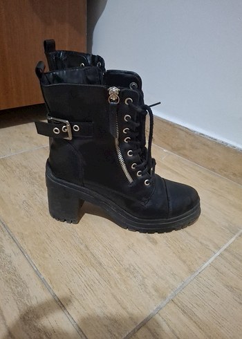 38 Beden siyah Renk Siyah Deri Yüksek Topuklu Goth Bot