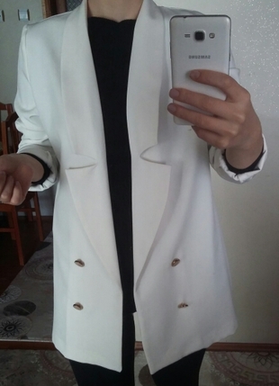 Zara beyaz likralı kumaş ceket