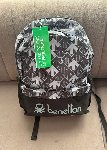  Beden Benetton okul çantası