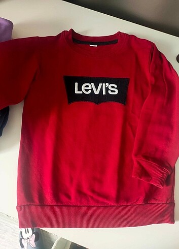 Levi's sweatshirt 