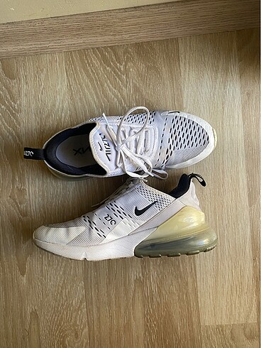 Nike air270