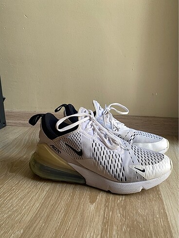 Nike Nike air270