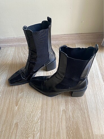 Zara topuklu bot