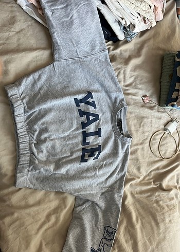 xs Beden Gri Uzun Kollu YALE Baskılı Kadın Sweatshirt