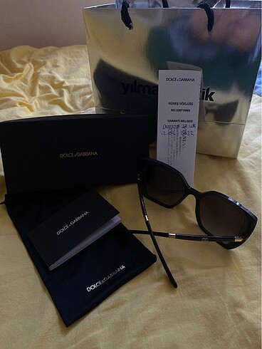  Beden siyah Renk Dolce&Gabbana kare kadın güneş gözlüğü 0DG 6138 32468G