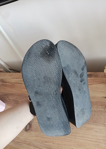 37 Beden siyah Renk Siyah Kadın Dolgu Topuklu Sandalet