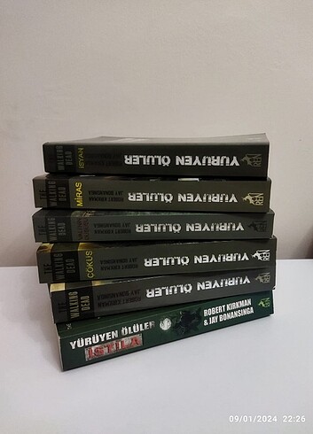The Walking Dead Seri Kitap
