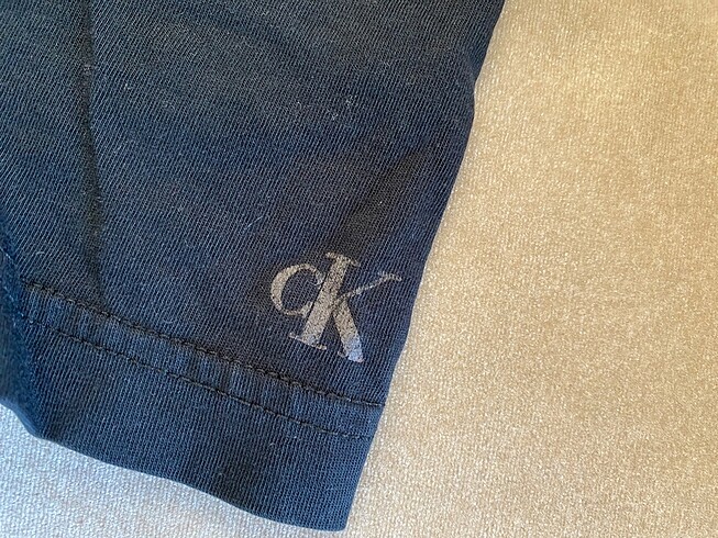 m Beden Calvin klein tshirt