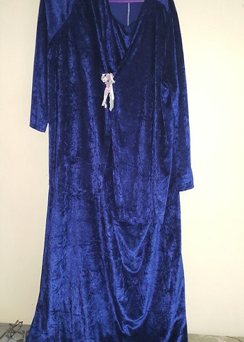 Kadife Uzun Kollu Elbise 75 kg Boyu: 135 Kol Ara:70 cm - Görsel 2