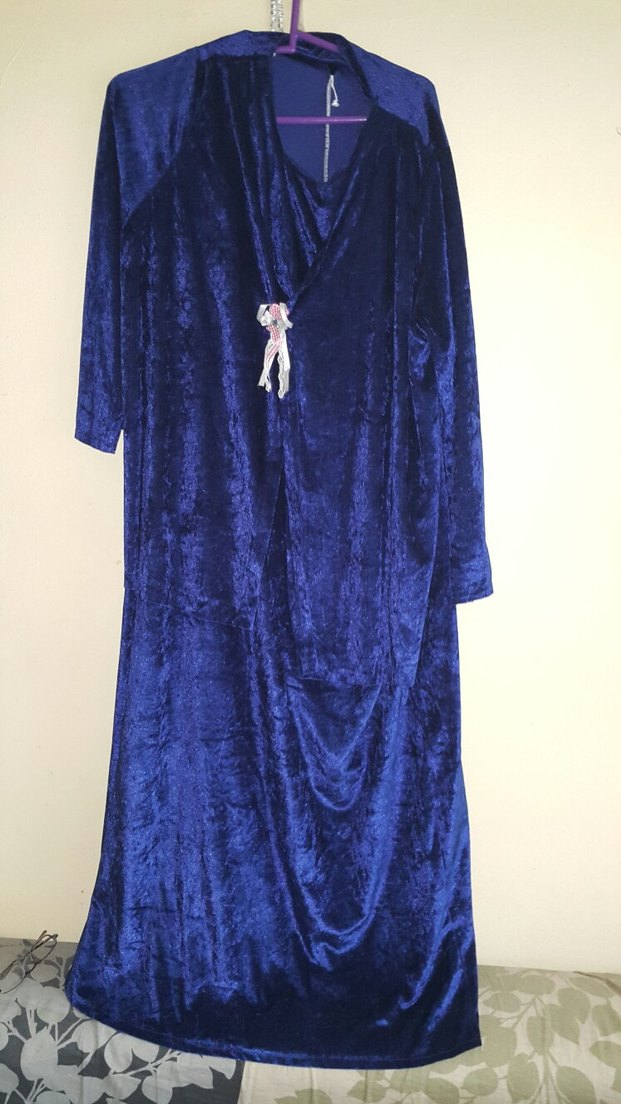 Kadife Uzun Kollu Elbise 75 kg Boyu: 135 Kol Ara:70 cm - Görsel 2