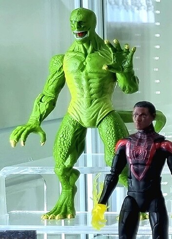 Marvel legends scorpion