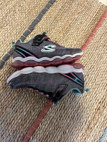 29 Beden çeşitli Renk Skechers kiz cocuk