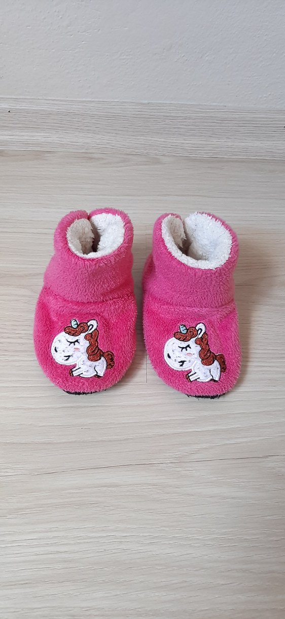 Kız Çocuk Pembe Nakışlı Sıcak Ev Terliği - Görsel 3