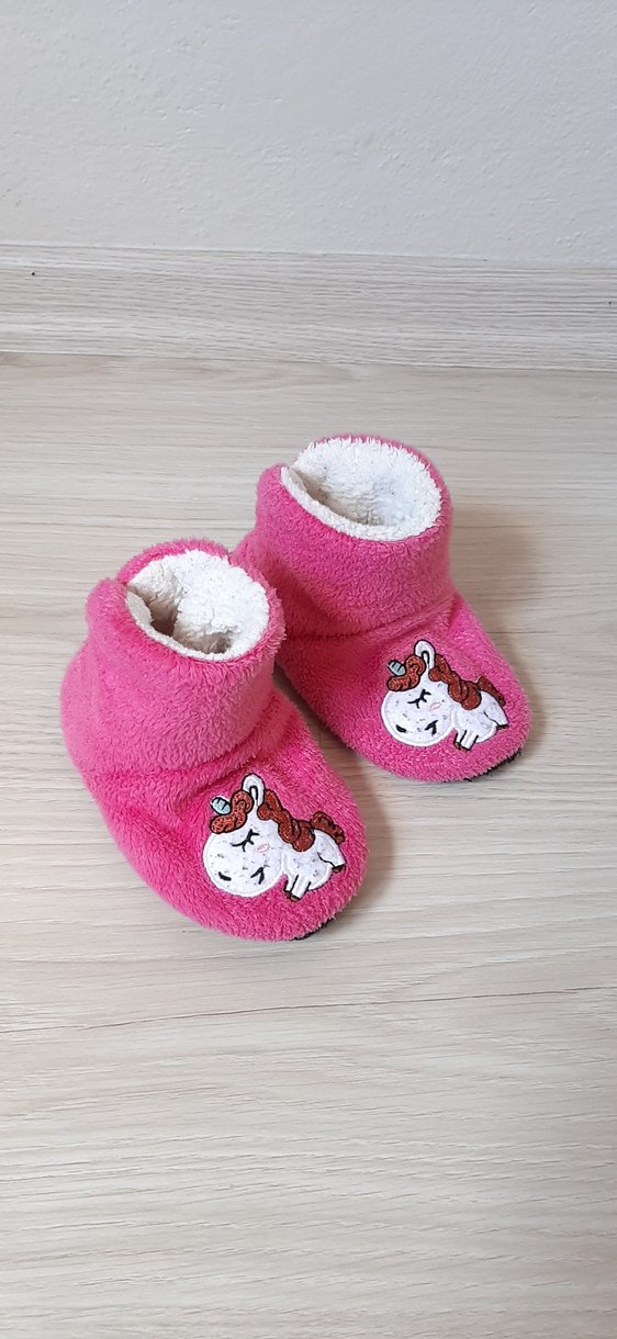 Kız Çocuk Pembe Nakışlı Sıcak Ev Terliği - Görsel 4