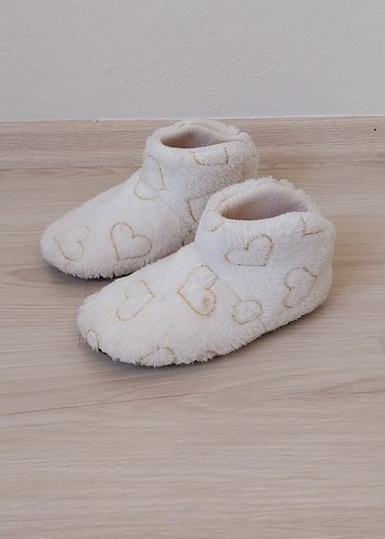 Kızlar için Beyaz Sıcak Kürklü Ev Terliği - Görsel 2