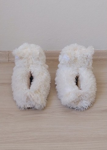 Beyaz Peluş Kız Çocuk Ev Terliği - Görsel 4