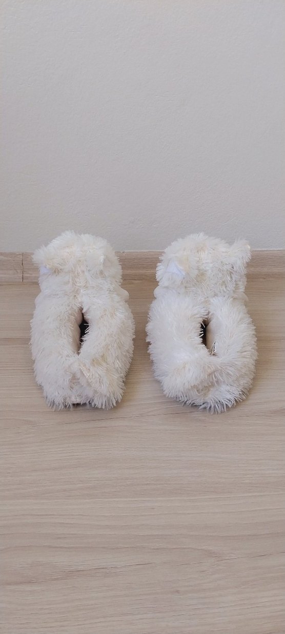 Beyaz Peluş Kız Çocuk Ev Terliği - Görsel 4