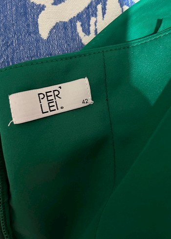 Boyundan bağlamalı elbise - Görsel 5