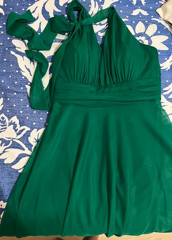 Boyundan bağlamalı elbise - Görsel 6