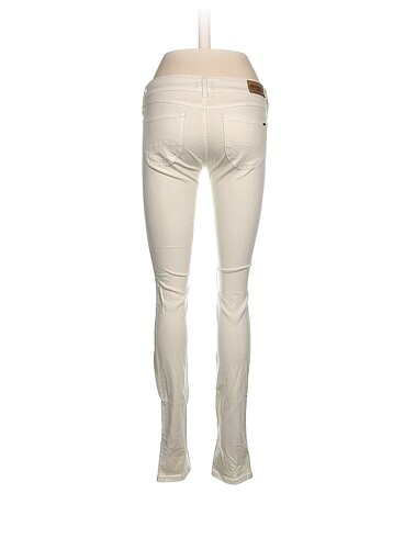 28 Beden Tommy Hilfiger Jean / Kot %70 İndirimli.