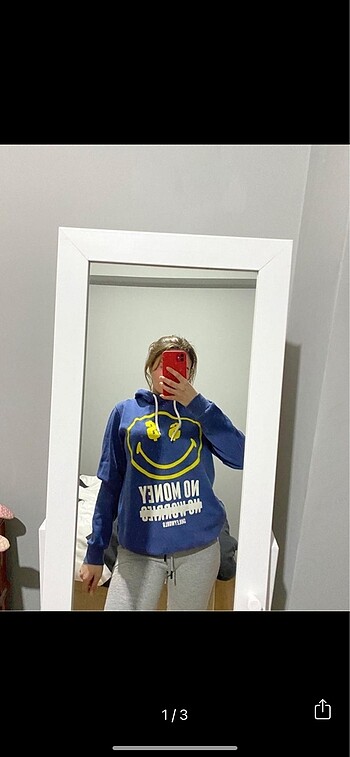 İki sweatshirt