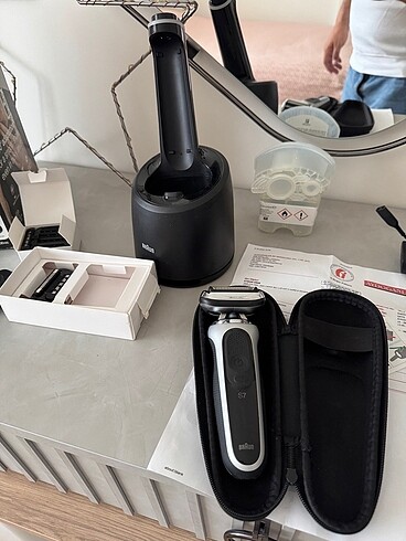 Braun Series 7 komple set Tıraş Makinesi - Görsel 8
