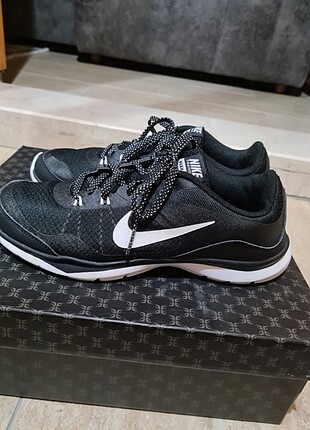 Nike Kadın Spor/Koşu Ayakkabısı 