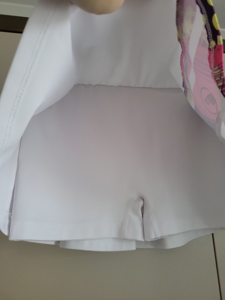 Beyaz Baskılı Mini Spor Etek - Görsel 4