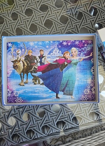  Beden Frozen puzzle 