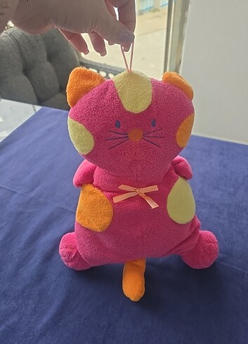 Çingıraklı kedi