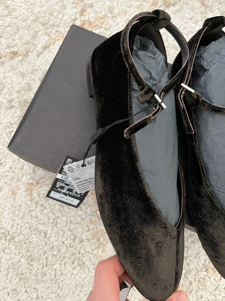 Siyah Süet Tokalı Stiletto Topuklu Kadın Ayakkabı - Görsel 2