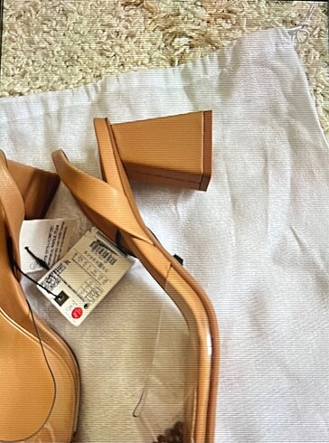 Zara Zara vinil