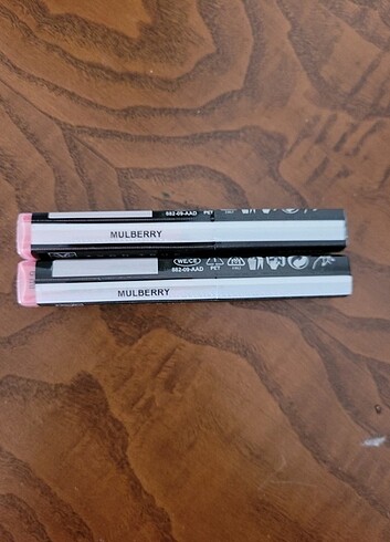  Beden AVON GLAZEWEAR LIP GLOSS ~ MULBERRY