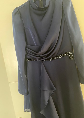 Fırfırlı önü taşlı abiye şalı ile - Görsel 3