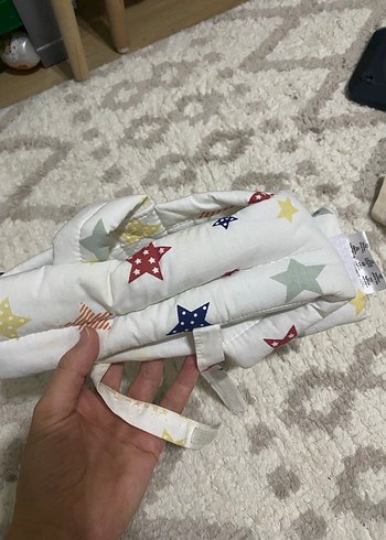 Renkli Yıldız Desenli Beyaz Bebek kafa korumalığı - Görsel 3