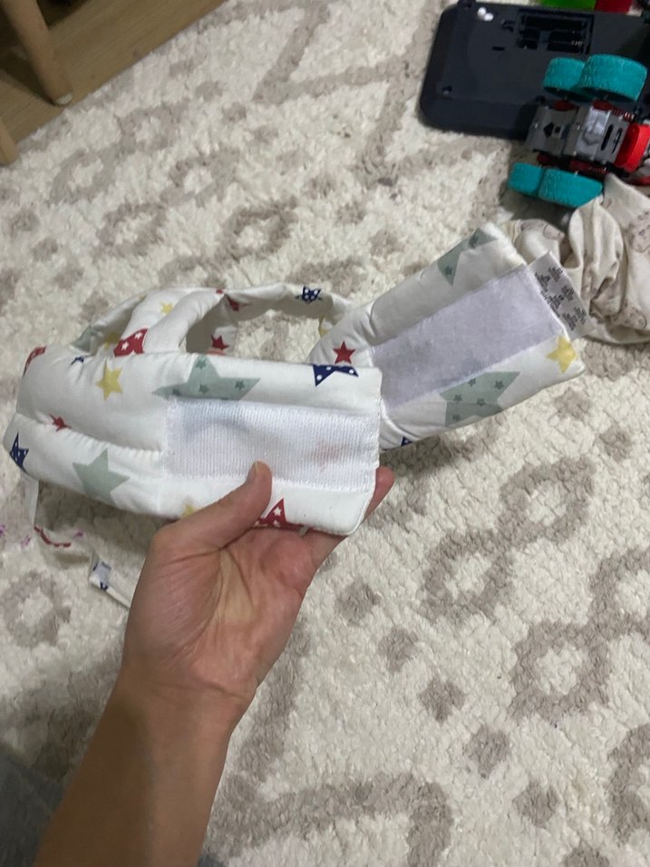 Renkli Yıldız Desenli Beyaz Bebek kafa korumalığı - Görsel 5